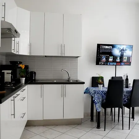Casa Deluxe -50m Dal Mare- Alassio